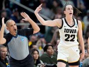 Caitlin Clark could join Sabrina Ionescu to face Stephen Curry, Klay Thompson