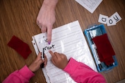 Reading instruction at Meadows Elementary School in the Centennial School District. The district is one of seven in Multnomah County that has recently cut ties with educational equity nonprofit All Hands Raised.